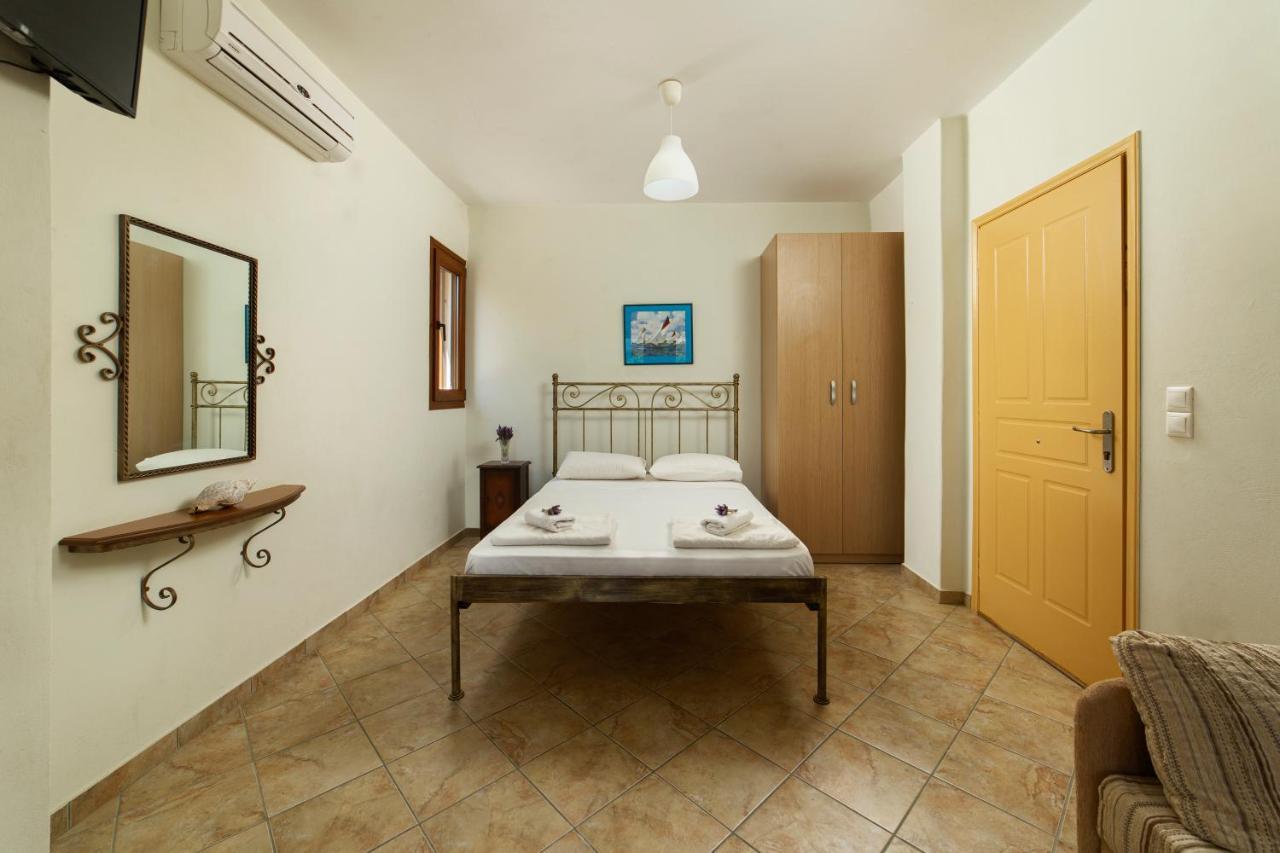 Spertos Apartments Όρμος Εξωτερικό φωτογραφία